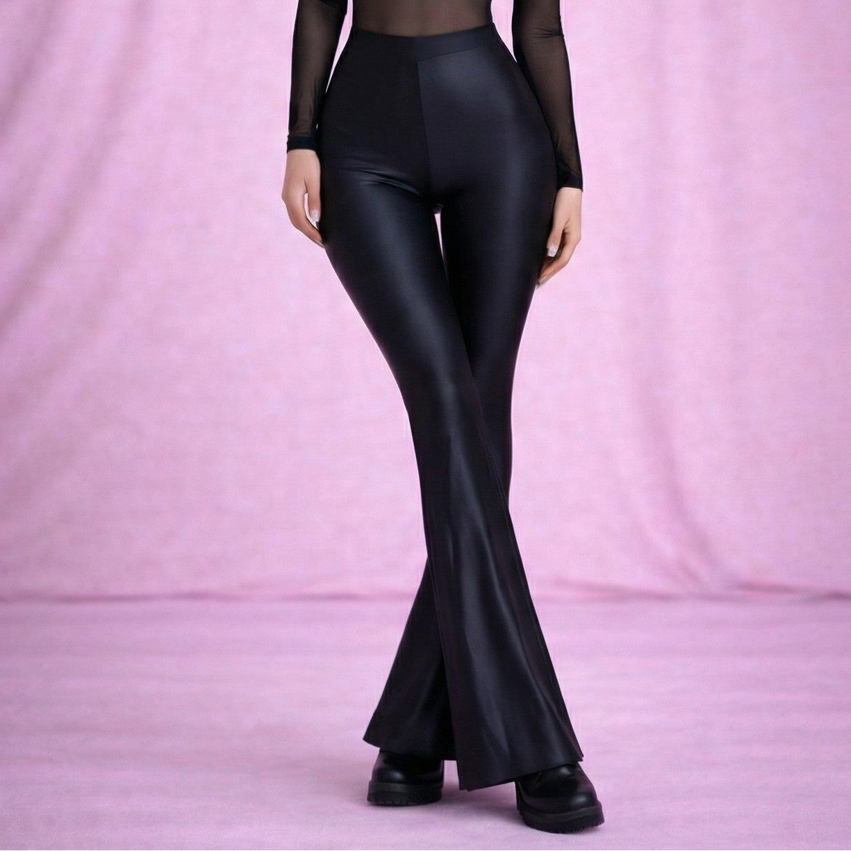 Colanti evazati din lycra cu finisaj wetlook